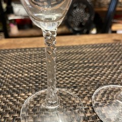 Champagne Flutes 8.5″ Tall Twisted Stem (Set of 2) Glasses Clear Glass
