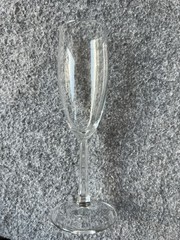Set of 2 Champaign Flutes. Clear. Preowned. Excellent.
