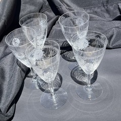 Heisey Pied Piper Etched Crystal Water Goblet Set of Six, 1 Has A Chip On Top