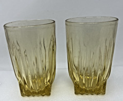 2 VTG 1950s Federal Glass Star Amber 3 7/8″ Small Juice Tumbler Glasses 8 oz EUC