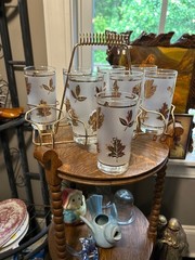 Vtg Mid Century Libbey Glasses Gold Oak Leaf Frosted Set of 8 with Metal Caddy