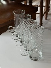 4 Optique Glass Irish Coffee Mugs By Essentials, Curled Handle EUC 5.75” Tall
