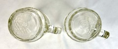 💥Set of 2 Vintage Glass Beer Mugs Diamond Pattern Pedestal Base.