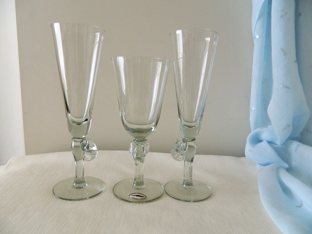 RARE Collectable Swaziland NGWENYA Wine Glasses With Elephant Stems South Africa