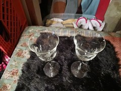 Set Of 2 Crystal Clear Industries Dahlia Made In Romania Blown Glass Wine Glass