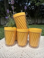Vintage Set of 4 Thermo-Serv 16oz Tumblers 70s 80s Yellow Plastic Swirl