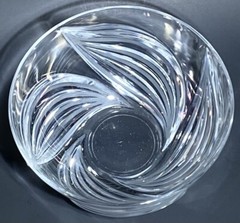 Vintage Frosted Raised Leaf Swirl Design – CRYSTAL SERVING BOWL – 9” – 2.5qts