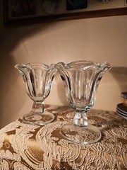 Pair Of Vintage Soda Fountain Ice Cream Sundae Glasses 4 Oz Each