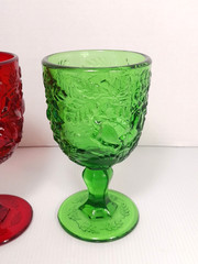 Pair Vtg Madonna Inn «Flat Rose» Green Red LG Wright Glass Goblet 6.5 inch