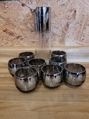 8 Dorothy Thorpe Silver Fade Roly Poly Glasses & 10.5″ Tall Cocktail Pitcher