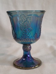 4 Vintage Indiana Harvest Grape Blue Iridescent Carnival Glass Wine Goblets [IG1