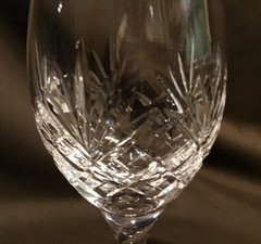 Elegant Royal Doulton «Westminster» 8″ Tall Crystal Wine Glass England