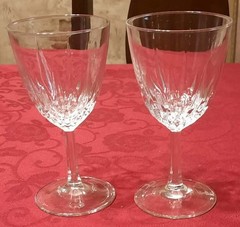 Set of Two CRISTAL D’ARQUES Wine glasses Durand Diamant – 5.75″