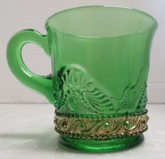 EAPG Lacy Medallion Emerald Glass Gold Trim Detail – Set of 2 – Cup & Tumbler