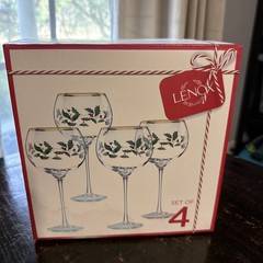 NEW Lenox Holiday 16 oz. Balloon Wine Glasses SET of 4 ~ Gold Trim 8.25″