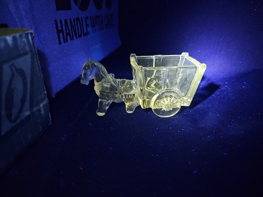 Jeanette Glass Horse Donkey Cart Toothpick Holder Candy Dish 1950’s Manganese