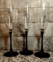3 Luminarc «Domino» Champagne Wine Flute Black Stem 9″ Made In France Mint Con
