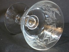VTG CRYSTAL HAND CUT CHAMPAGNE/SHERBET GLASS/S LEAF/FLORAL DESIGN 4” RARE, MINT!