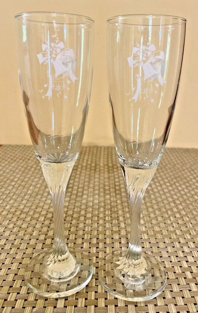 2 Crystal Toasting Flutes Wedding Bells 8.25″ Champagne Glasses Set Twisted EUC
