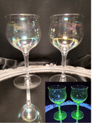 2 Vintage Chalice-Shaped Optic Ripple Iridescent Wine Glasses Goblets Set UV