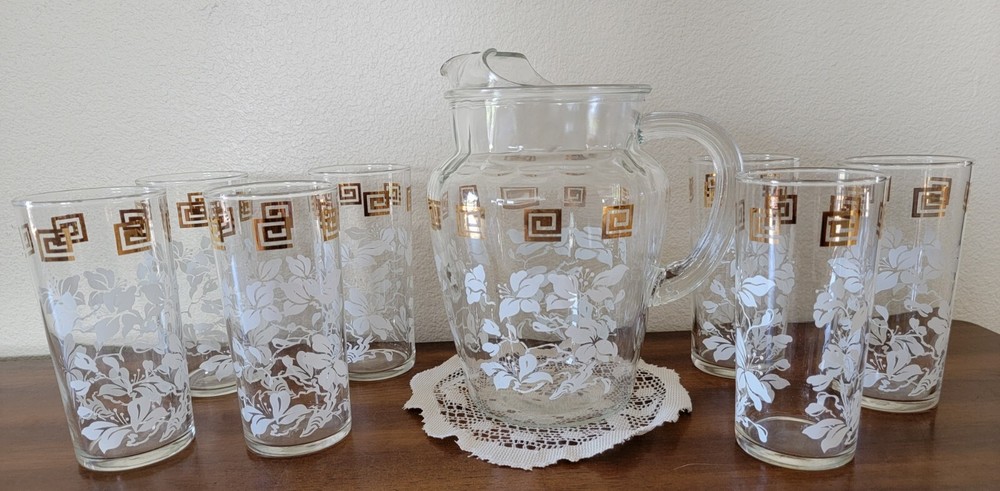 Anchor Hocking Grecian Key White Leaves w/Gold Pitcher & 7 Glasses. Vintage MCM.