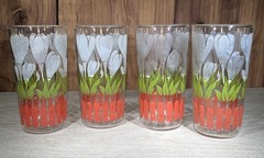 Lot of 4 Vintage Drinking Glasses Tulip Floral Red-Orange Green White