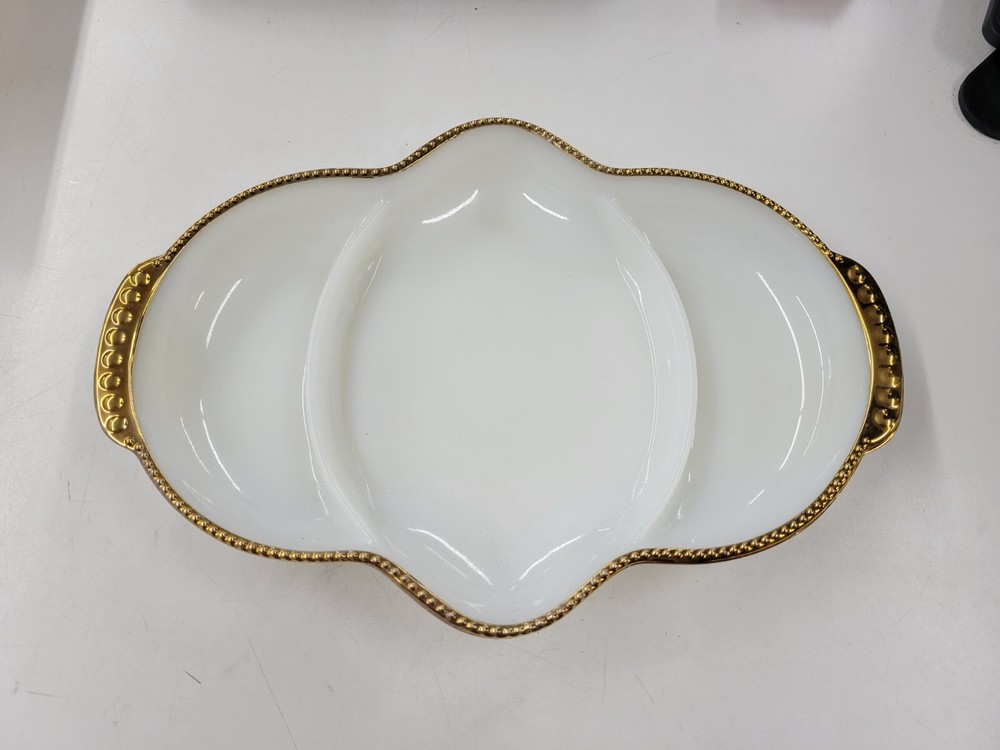 Vintage Anchor Hocking Oven Ware Fire-King Serving Dish Milk Glass Gold Trim