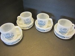 Vintage 8 GlasBake White & Blue Onion Milk Glass Mugs bowls Old Town Opaque 1950