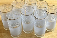 Vintage MCM Libbey Frosted White Filigree Scrolled Glasses Gold Rim Set Of 8 EUC