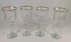 Set Of 4 Vintage Crystal Gold Rimmed Swirl Wine Glasses 7.5” tall 3” Diameter