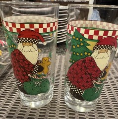Vintage set of 4 Debbie Mumm Sakura Magic of Christmas Tumbler Holiday Glasses