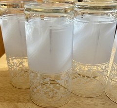 Vintage MCM Libbey Frosted White Filigree Scrolled Glasses Gold Rim Set Of 8 EUC
