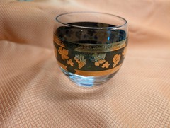 Single Vintage 1950s 60s Cera Roly Poly Glass 22K Gold Grapes on Green Band