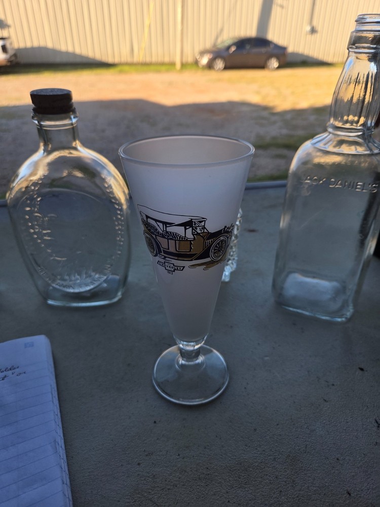 Vintage 1950-1960’s frosted footed Pilsner glass featuring a 1912 Classic Six