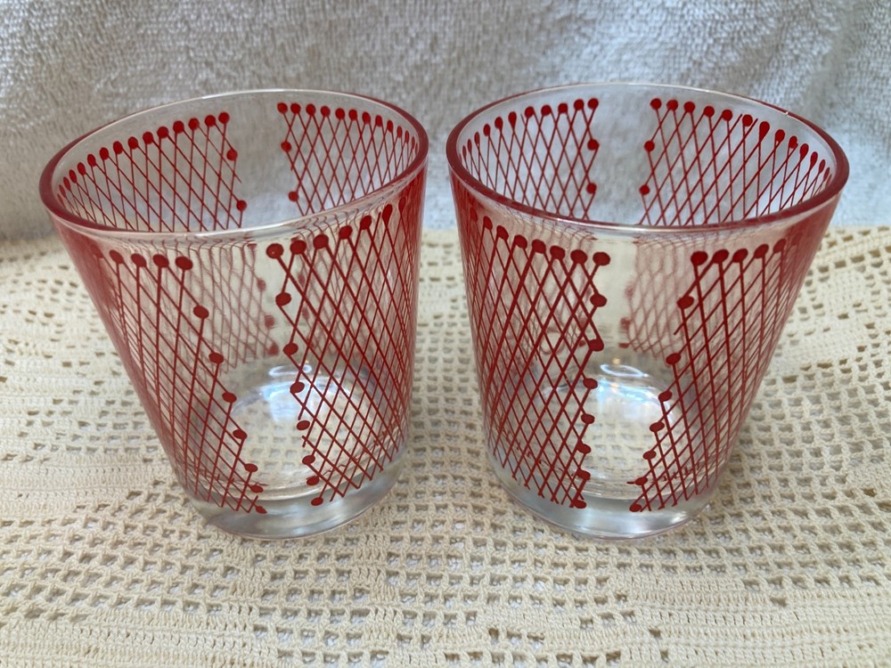 Lot of Two Vintage Red Cross Hatch 3 Inch Rocks Glasses – GUC