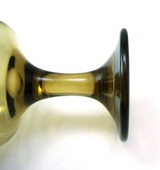Pfaltzgraff VILLAGE 10 oz. Etched Brown Goblet(s) (Height 5 3/4″)