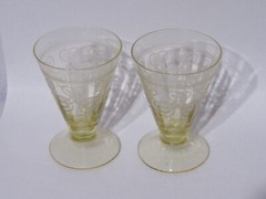 MORGANTOWN «Necklace» Pattern needle-etched yellow Cordial Glass Pair c.1930’s