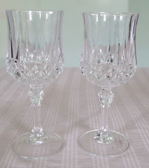 Set Of 2 CRISTAL D’ARQUES France Longchamp 24% Lead Crystal Wine Glasses 7.25”