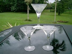 SET OF 3 VINTAGE FLORAL WHEEL CUT CORDIAL GLASSES 5″ DELICATE STEMMED GLASSES