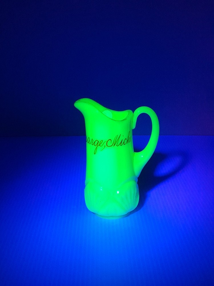 Souvenir Heisey Ivorina Custard Uranium Glass Mini Pitcher Kearsage Michigan