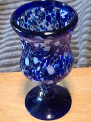 Hand Blown Art Glass Wine Goblet Blue White Confetti Design 8″