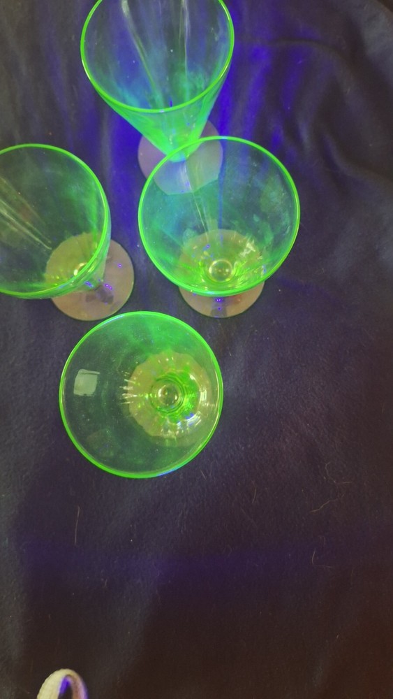 4 Green Uranium Depression Glass Footed Ice Tea Tumblers 5 ” Set Of 4