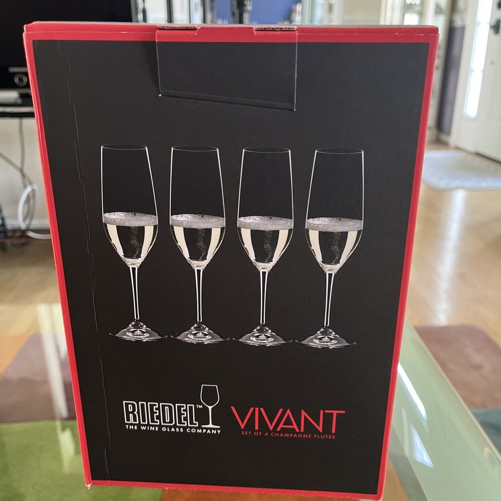 Riedel 8 7/8” 4 Crystal Vivant Champagne Flutes Glasses Germany New Open Box