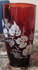 Vintage Anchor Hocking Royal Ruby Red Grape & Leaf Design 12 oz Tumbler