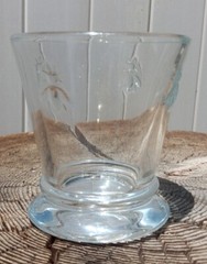 Beautiful LA ROCHERE 4 1/8″ Tall BEE glass made in France