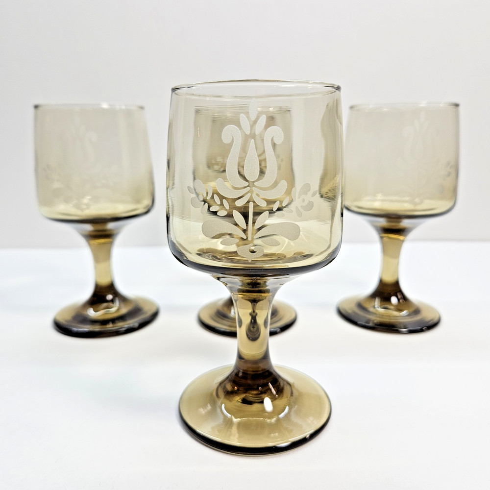 Set of 5 Pfaltzgraff Village 6 oz Wine Glasses Etched Brown 5.25″ Tall Vtg. USA