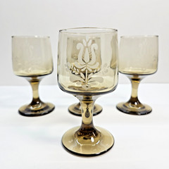 Set of 5 Pfaltzgraff Village 6 oz Wine Glasses Etched Brown 5.25″ Tall Vtg. USA