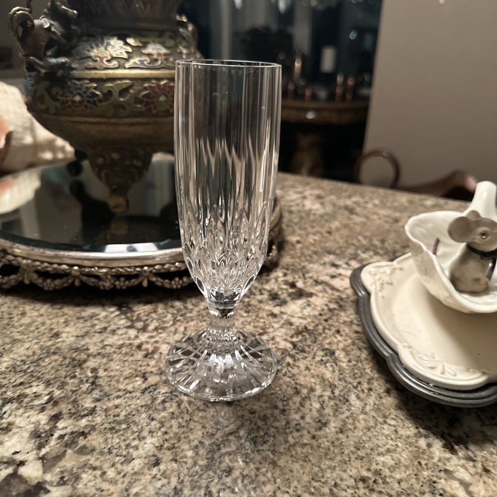 1 Cristal D’Arques Durand Bretagne Crystal 6 7/8” Champagne One Flute Goblet