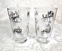 Vintage Libbey Glass lot of 2 tumblers black gold carriages 5 5/8″
