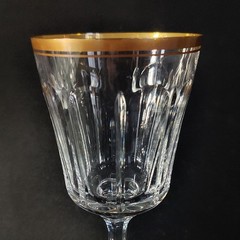 OSCAR DE LA RENTA DRESDEN WINE GLASS, Cut Lead Crystal, 7″, 8 oz, FRANCE